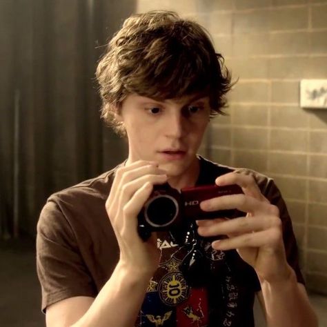 Diego Peretti, Evan Peter, Evan Peters American Horror Story, Peter Maximoff, Tate Langdon, James Mcavoy, Evan Peters, The Perfect Guy, American Horror