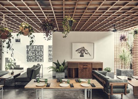 Minimalist design blends with a jungle aesthetic at The Slow, a new multifaceted luxury accomodation experience on the Canggu coastline in Bali. Paddy Field, Hotel Bali, Boutique Hotels Design, Canggu Bali, Best Boutique Hotels, Vogue Living, Hotel Boutique, Ex Machina, Hotel Interior