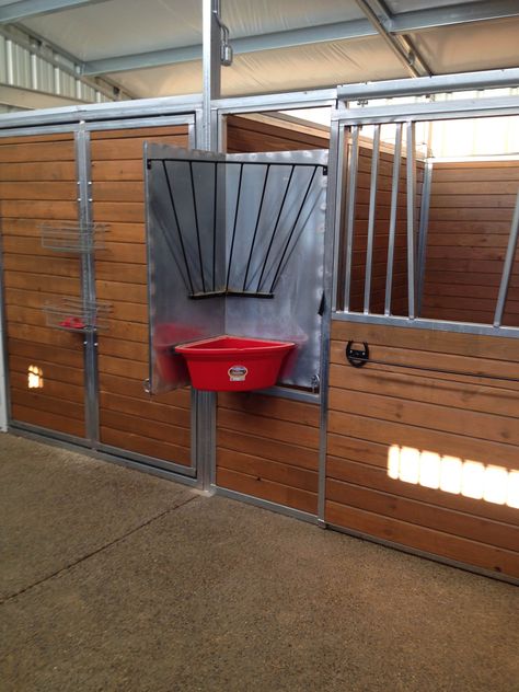 Horse Stall Hay Feeders, Horse Stall Feeder Ideas, Horse Grain Feeder, Horse Feeder Ideas, Horse Stall Ideas, Horse Feed Room, Stable Hacks, Dream Barn Stables, Horse Feeder