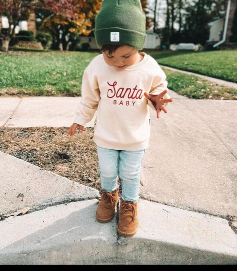 Fall Shorts Outfit, Boys Ootd, Aesthetic Baby, Fall Shorts, Toddler Boy Fashion, Shorts Outfit, Aesthetic Shirts, Boys Fashion, Santa Baby