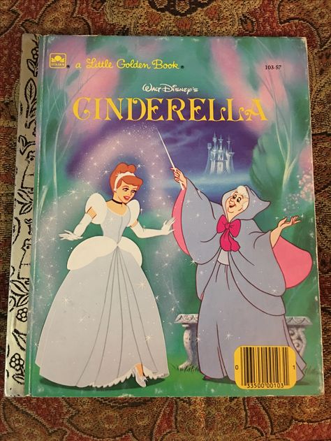 Walt Disney's Cinderella Copyright 1986 A-M Cinderella Book, Walt Disney Cinderella, Disney Books, Childhood Books, Golden Book, Old Disney, Little Golden Books, Popular Books, Vintage Children's Books