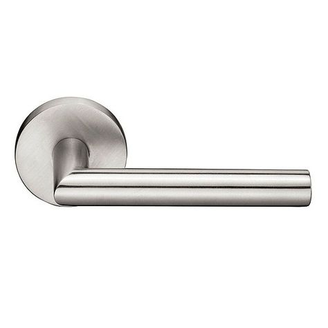 Cheap modern door handles/knobs are actually expensive. Modern Door Hardware, Interior Door Hardware, Front Door Styles, Door Handles Modern, Doors Handles, Contemporary Doors, Door Upgrade, Doors And Hardware, Interior Door Handles