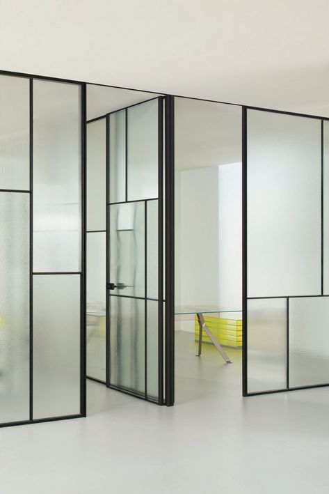 Glass Partition wall SHERAZADE WALL PATCHWORK by Glas Italia_6 Brick Wall Office, Partition Wall Design, Glass Partition Designs, Glass Partition Wall, Dental Office Design Interiors, Berlin Apartment, Piero Lissoni, Italia Design, Dental Office Design