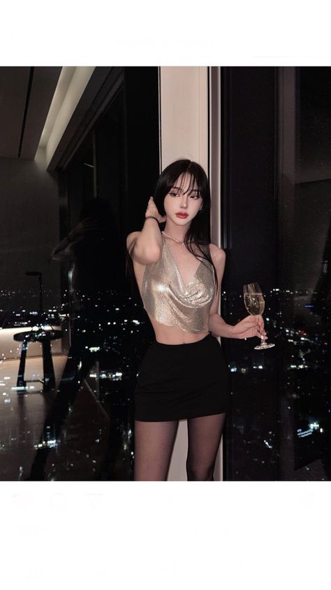 Bodysuit Club Outfit, Outfits For Club Night, Korean Clubbing Outfit, Korean Club Outfit Ulzzang Fashion, Outfits For Club Night Going Out, Korean Club Outfit, Night Out Outfit Clubwear Club, Tight Skirt Outfit, Club Night Outfit