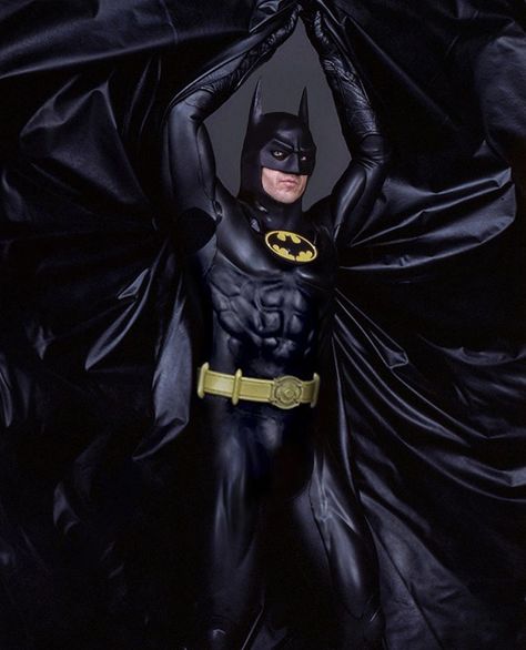 Batman 89, Tim Burton Batman, Michael Keaton Batman, Batman Comic Cover, Batman Movies, Keaton Batman, Batman 1989, Batman Love, Batman Inspired