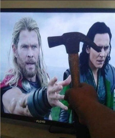 29 Funny Pics and Memes to Take the Edge Off Check more at https://blogdoarmindo.com.br/29-funny-pics-and-memes-to-take-the-edge-off/ Marvel Man, Thor And Loki, Funny Sherlock, Marvel Photo, Marvel Images, Marvel Avengers Movies, Marvel Avengers Funny, Avengers Memes, Loki Marvel