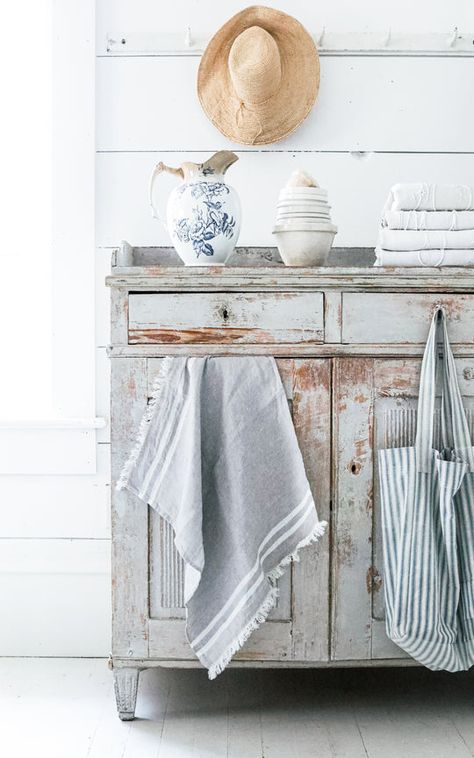 dreamywhitesonline dreamy whites dreamy whites shop French Country Ideas, French Market Basket, French Life, Dining Room French, French Baskets, Antique Photography, Dreamy Whites, Country Shop, Towel Kitchen