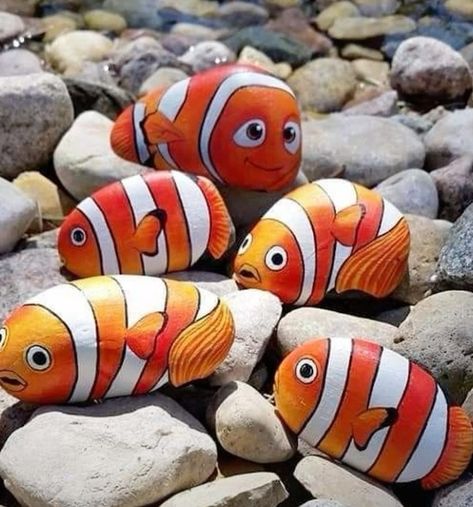 Easy Rock Painting Ideas, Easy Rock Painting, Diy Rock Art, Painted Rock Animals, Art Pierre, Rock Painting Ideas, Painted Rocks Craft, Art & Craft Paint, Rock Painting Ideas Easy