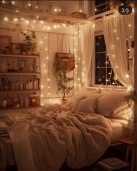 Aesthetic Neutral Room Ideas, Aesthetic Room With Lights, Room Ideas Aesthetic Minimalist Boho, Room Ideas Aesthetic Day Bed, Cute Cosy Bedroom Ideas, Cute Cozy Bedroom Aesthetic, Cute Small Room Ideas Aesthetic Cozy, Cozy Room Lights, Cozy Bedroom Fairy Lights