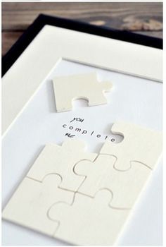 Valentines Puzzles, Puzzle Piece Crafts, Saint Valentin Diy, Anniversaire Diy, Puzzle Crafts, Pola Sulam, Loving Gifts, Cadeau Diy, Diy Valentine