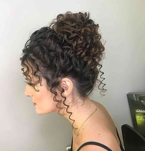 Undefined Curls, Prom Hairstyles For Curly Hair, Beyonce Hairstyles, Classic Ponytail, Curly Bridal Hair, Curly Hair Up, 3b Hair, Curly Prom Hair, Hairstyles Simple