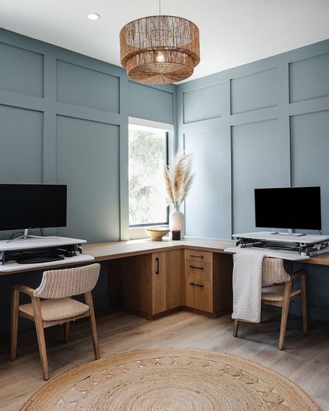 White Oak Desk, Home Office Design Inspiration, Gorgeous Office, Blue Home Offices, Week Motivation, Pale Blue Walls, Modern Home Office Design, Office Design Inspiration, Blue Office