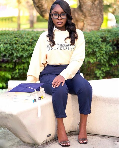 Dress For Graduation Pictures, Moms Graduation Outfit Ideas, Teacher Graduation Pictures Black, Black Women College Graduation Pictures, Esthetician Graduation Outfit Ideas, Crewneck Graduation Pictures, Masters Degree Photoshoot Black Women, Doctoral Degree Photoshoot, Sweatshirt Graduation Pictures