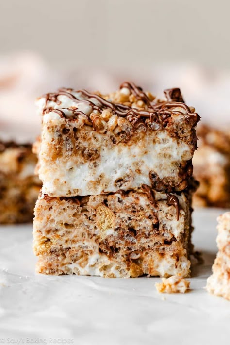 S'mores Rice Krispie Treats - Sally's Baking Addiction Krispie Treats Recipe, Sally's Baking, Make Ahead Desserts, Healthy Ice Cream, Savory Appetizer, Rice Crispy Treats, Dessert Options, Toasted Marshmallow, Crispy Treats