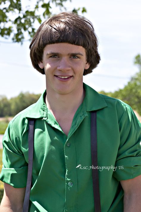 Raymond.. Male Haircut, Amish Lifestyle, Amish Living, Amish Men, Beyonce Hair, Bowl Haircuts, Amish Life, Haircut Pictures, Colonial America