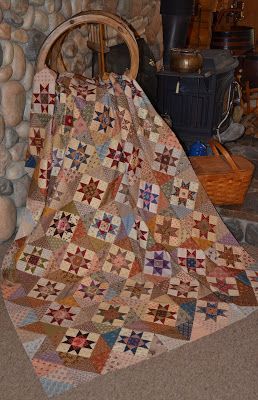 History Of Quilting, Quilting Digest, Scrappy Quilt Patterns, Quilt Care, Scrap Quilt Patterns, Star Quilt Blocks, Scrappy Quilt, Star Quilts, Quilting Techniques