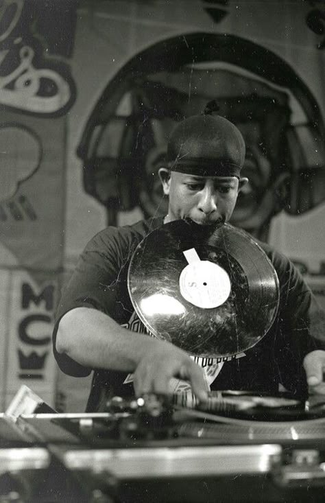 >>> http://www.ausdjforums.com <<< Forums for DJs & Music Producers Hip Hop Aesthetic, Cultura Hip Hop, Gang Starr, Dj Premier, Hip Hop Classics, Real Hip Hop, Hip Hop And R&b, Its A Mans World, Hip Hop Art