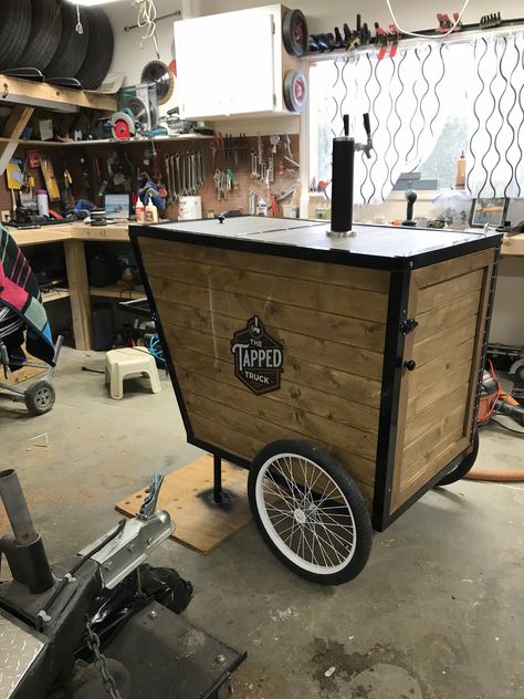 Mobile Drink Truck, Mobil Bar Trailer, Mobile Liquor Truck, Beer Truck Mobile, Beer Cart, Bike Food Cart Design, Coffee Booth, Boat Bar, Beer Truck