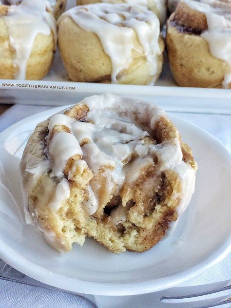 No Yeast, One Bowl Cinnamon Roll Muffins Cinnamon Rolls Ideas, Recipe Cinnamon Rolls, No Yeast Cinnamon Rolls, Overnight Cinnamon Rolls, Pecan Cinnamon Rolls, Breakfast Bowls Recipe, Cinnamon Roll Muffins, Cinnamon Rolls Easy, Cinnamon Roll Cake