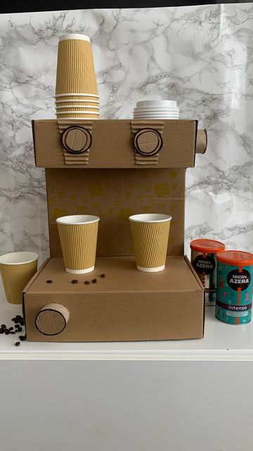 Pretend Play Cafe Coffee Shop, Coffee Shop Role Play Eyfs, Cardboard Dramatic Play, Cardboard Coffee Machine, Learning Stations Preschool, Starbucks Dramatic Play, Coffee Shop Dramatic Play, Shop Role Play, Winter Cafe