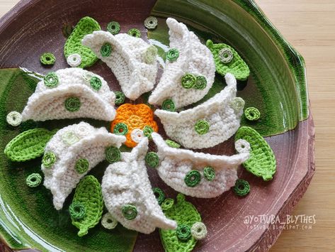 Imaginary World, Craft Things, Lace Weight Yarn, Crochet Food, Mid Autumn Festival, Food Crafts, Play Food, Fun Diy Crafts, Fall Festival