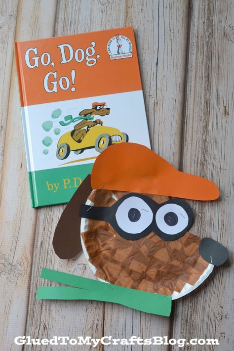 Dr Seuss Preschool, Go Dog Go, Dr Seuss Activities, Valentine Paper, Dr Seuss Crafts, Storytime Crafts, Seuss Classroom, Seuss Crafts, Dr. Seuss