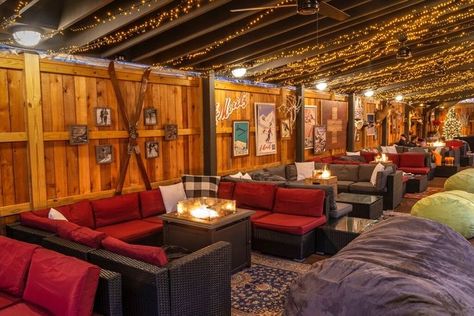 Ski Lodge Bar, Rustic Ski Lodge, Giant Pretzel, Lodge Bar, Bistro Cafe Design, Winter Lodge, Dream Cafe, Clear Ice, Ski Lodge