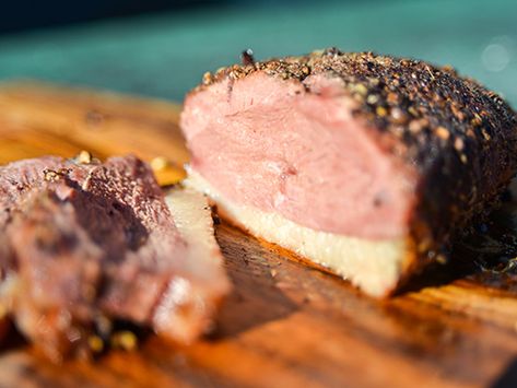 Duck Pastrami.  There are really no other words than:  HOLY SHIT! Homemade Pastrami, Pastrami Recipe, Smoked Corned Beef, Beef Loin, Duck Recipes, Smoked Food Recipes, Serious Eats, Cured Meats, Game Food