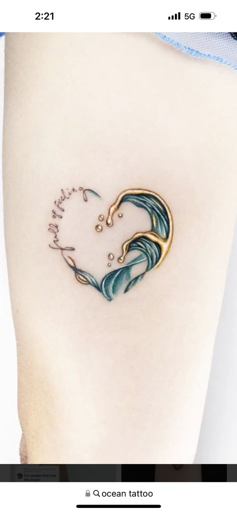 Tattoo Ideas For Men Symbols, Beachy Tattoos, Small Tattoo Ideas For Women, Seashell Tattoos, Wave Tattoo, Best Tattoo Ideas, Small Tattoo Ideas, Tasteful Tattoos, Beach Tattoo