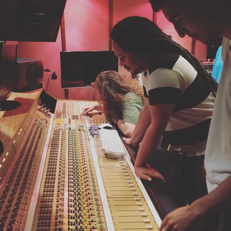 Throwback photo of students preparing to set up our API 2488 Split Analog Console for a class recording session in Studio C! #omega #studio #school #audio #engineering #analog #API #music #recording #mixing Audio Engineer Aesthetic, Record Collage, Collage Photo Ideas, Recording Engineer, Engineer Girl, Stereo Hearts, Music Engineers, Singer Aesthetic, Sound Engineering