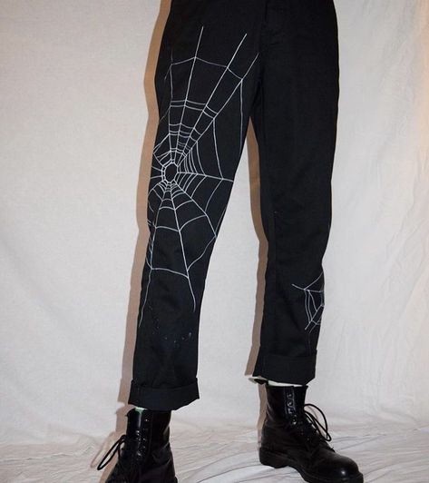 Bleach Art Pants, Spiderweb Pants, Clothing Customization, Painted Clothes Diy, Spider Webs, Painted Clothes, Goth Outfits, Grunge Style, Character Outfits