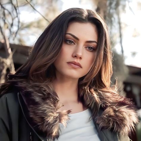 Hailey Marshall, Hayley The Originals, Werewolf Aesthetic, Hayley Marshall, Phoebe Tonkin, Kendall And Kylie, Vampire Diaries The Originals, Face Claims, Vampire Diaries