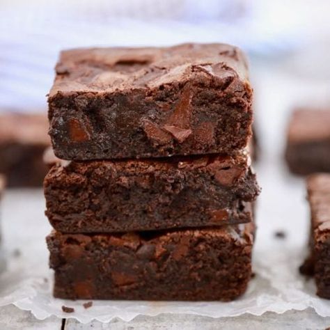 Perfect Brownie Recipe, Brownie Recipe Video, Best Ever Brownies, F45 Challenge, Best Brownie Recipe, Bigger Bolder Baking, Baking Cookbooks, Vegan Brownie, Brownie Ingredients