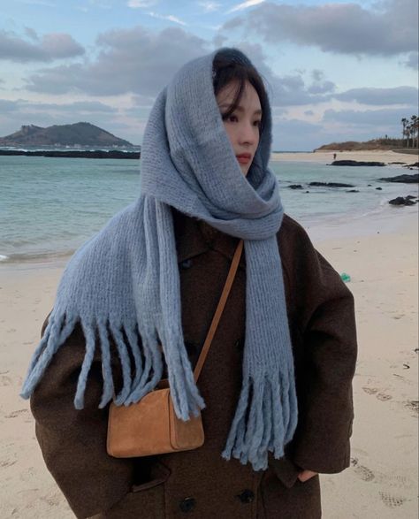 Head Scarf Outfit, Scarf Korean, Scarf Outfit Winter, Ladies Head Scarf, Scarf Head, Scarf Outfit, Outfit Winter, 가을 패션, Head Scarf