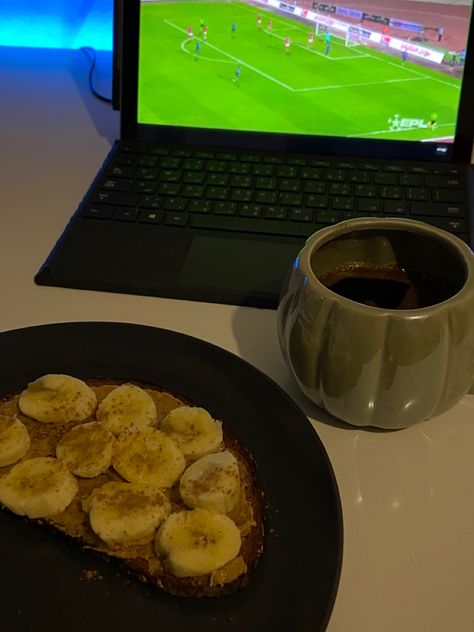 #snack #football #match #nightlife Aesthetic Night India, Watching Football Aesthetic, Football Aesthetic, Watching Football, Football Match, Insta Inspo, Night Life, Hobbies, Vision Board