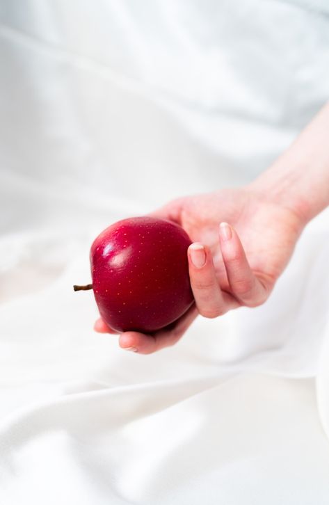 Hand Holding Apple Reference, Hand Holding Apple, Hand Held Food, Holding Fruit, Santa Anna, Forbidden Fruit, Hand Reference, Painting People, Aesthetic Painting