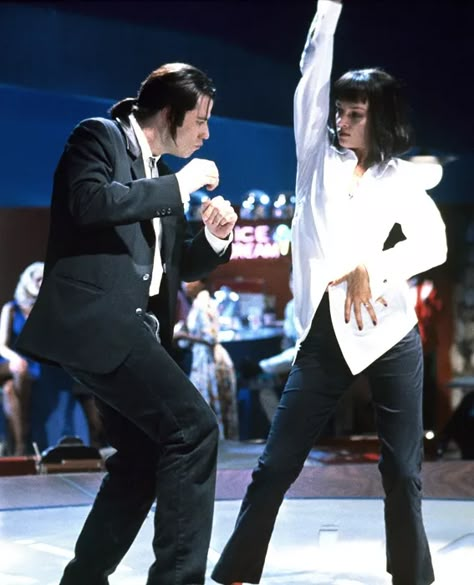 Mia Wallis Pulp Fiction Halloween Costume, Classic Characters Costumes, Mia Wallace Outfit, Famous Movie Couples, Pulp Fiction Halloween Costume, Cinema Costume, Pulp Fiction Costume, Mia Wallace Costume, 90s Halloween Costumes