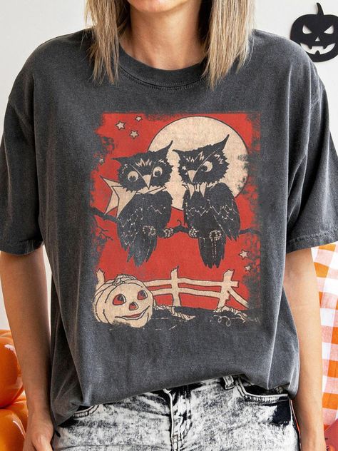 Tops-2 – Wonder closets Halloween Owl, Casual Party, Dia De Muertos, Halloween Tshirts, Vintage Halloween, Cute Halloween, Owls, Neck T Shirt, Shirts Tops