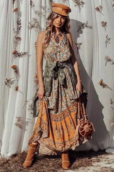 A Spoken Word Poem about Kelly from the Valley Boho Dress Outfit, Bohemian Schick, Look Hippie Chic, Elephant Dress, Comfortable Chic, Bohemian Style Clothing, Boho Clothes, Estilo Hippie, Boho Style Outfits