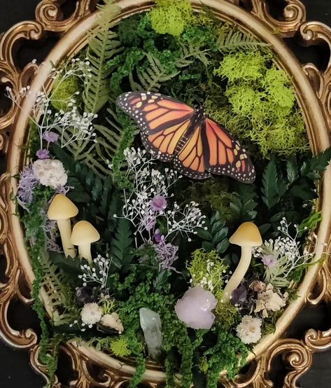 Clay Mushrooms, Moss Decor, Monarch Butterfly, Skull Art, Getting Ready, In The Dark, Nature Art, Glow In The Dark, The Darkest