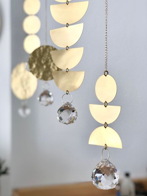 Suncatcher Diy, New Home Wishes, Cute Diy Projects, Small Balcony Design, Bvlgari Jewelry, Wind Sculptures, Wall Hanging Diy, Disco Balls, Crystal Suncatchers