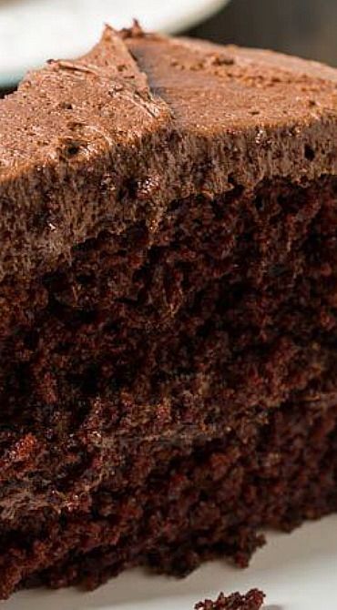 Duke's Chocolate Mayonnaise Cake Mayo Chocolate Cake, Easiest Chocolate Cake, Dessert Recipes Chocolate, Creamy Chocolate Frosting, Spicy Southern Kitchen, Mayonnaise Cake, The Best Chocolate Cake, Chocolate Mayonnaise Cake, Southern Kitchen