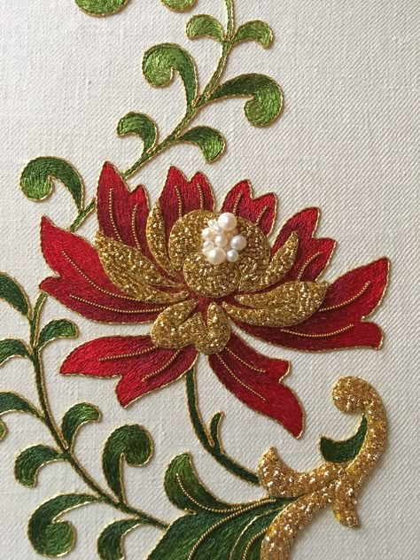 Silk thread (long and short stitch), gold thread, check purl, size - A4. Done by Larissa Borodich Bordado Jacobean, Gold Work Embroidery, Thread Design, Hand Work Embroidery, Pola Sulam, Handwork Embroidery Design, Hand Embroidery Design Patterns, 자수 디자인, Silk Ribbon Embroidery