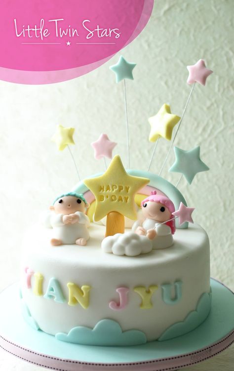 Twin Little Stars birthday fondant cake. First Bday Decoration, Twins First Birthday Cake, Star Party Ideas, Bird Drawing For Kids, Bday Decoration, Decoration Video, Sanrio Party, Baby Collage, Twin Birthday Cakes