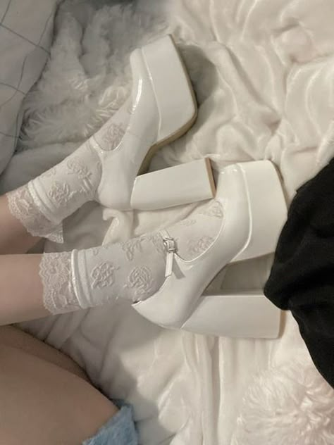 White Shoes With Socks, White Platforms Shoes, Doll Heels Aesthetic, White Heels Coquette, Ballerina Platform Heels, White Platform Shoes Aesthetic, Doll Platform Shoes, Croquette Aesthetic Shoes, Coquette Heels Outfit