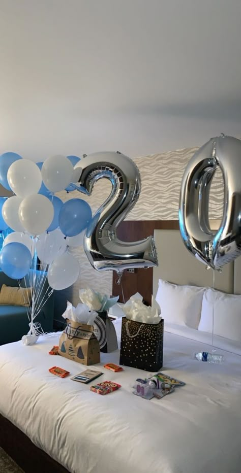 Birthday Set Up Ideas For Him Hotel, Birthday Gift Set Up Ideas, Birthday Set Up Ideas For Him In Bedroom, Boyfriends Birthday Decorations, Boyfriend 20th Birthday Ideas, Bday Decoration Ideas For Boyfriend, Boyfriend Birthday Room Decorations, Boyfriend Room Decor, Birthday Bedroom Surprise For Him