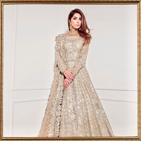 Heritage Bridal Collection S/S 2018✨ An amalgamation of royalty and old world charm, palatial and resplendent craftsmanship, a couture… Heritage Couture, Republic Womenswear, Bridal Mehndi Dresses, Walima Dress, Desi Wedding Dresses, Asian Wedding Dress, Bridal Dresses Pakistan, Indian Bridal Lehenga, Golden Dress