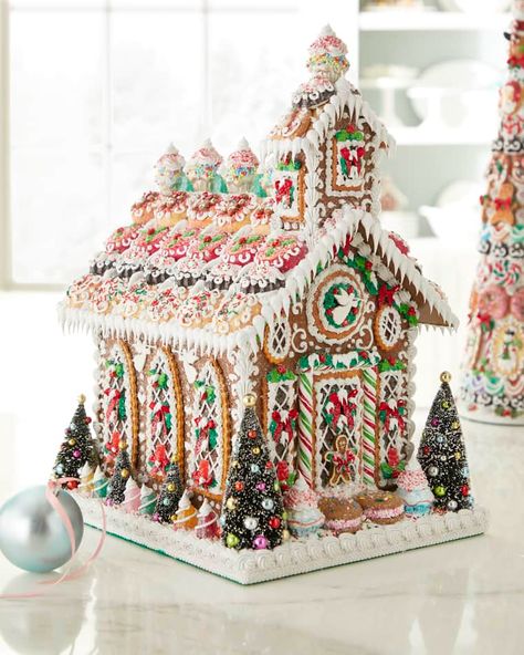 Gingerbread Chapel, Vintage Pink Christmas, All Things Gingerbread, Candy Christmas Tree, Gingerbread Christmas Decor, Gingerbread Village, Gingerbread House Decorations, Hanukkah Decorations, Christmas Gingerbread House