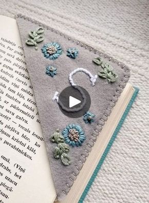 Dalphane.com Hand Embroidered Corner Bookmark, Embroidered Corner Bookmark, Cool Bookmarks, Bookmark Collection, Felt Bookmark, Corner Bookmark, Handmade Bookmarks, Corner Bookmarks, Book Corners