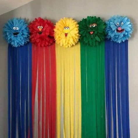 How to decorate a Party with Paper... - Activities For Kids Decoration Balloon, Sesame Street Birthday Party, Diy Balloon Decorations, Sesame Street Birthday, Paper Flowers Craft, Decorations Party, Balloon Diy, School Decorations, Custom Party